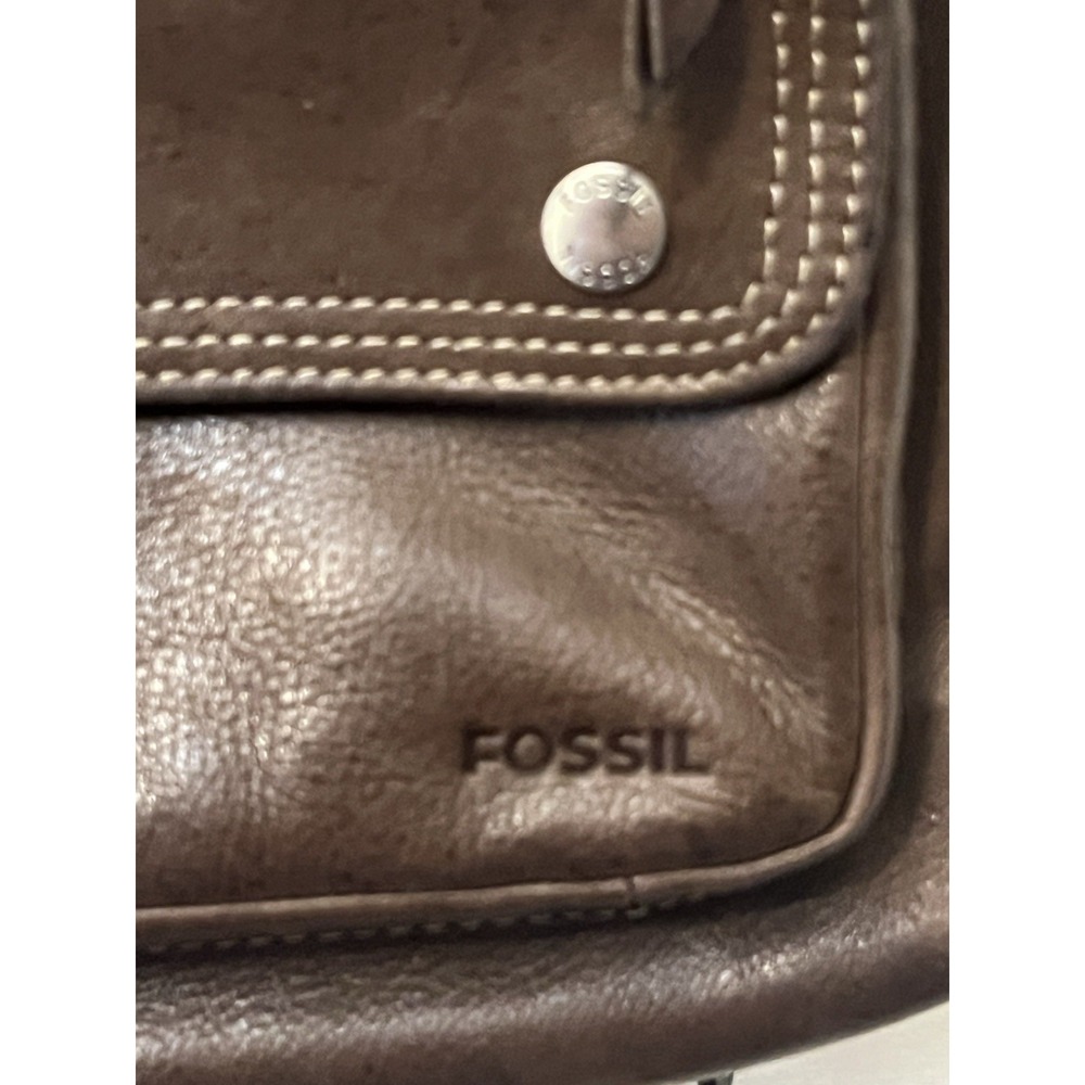 Vintage Fossil Brown Leather Zip Top Bag Purse Crossbody Outer Pockets Y2K - Picture 3 of 11